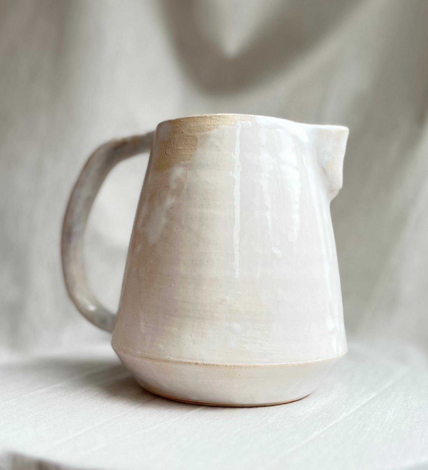 Cruche blanche avec anse - faïence